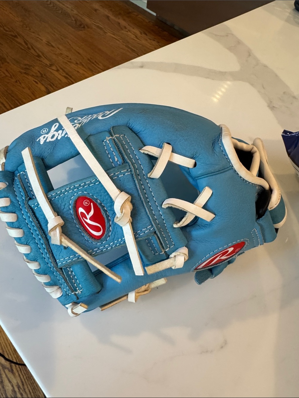 Rawlings youth catching glove left hand throw size 10.5